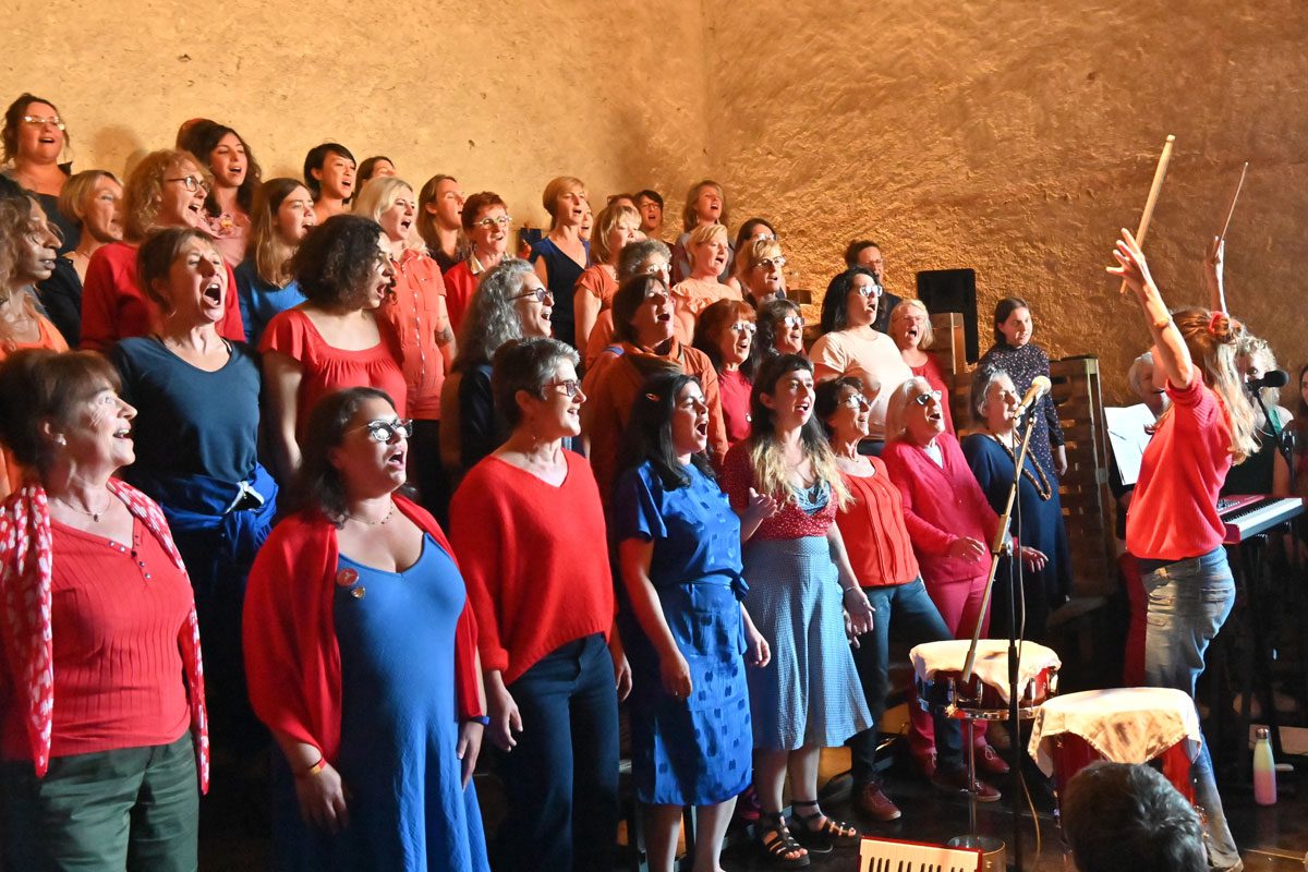 Spectacle des Basta’causettes à Suèvres ©Val’Evasion